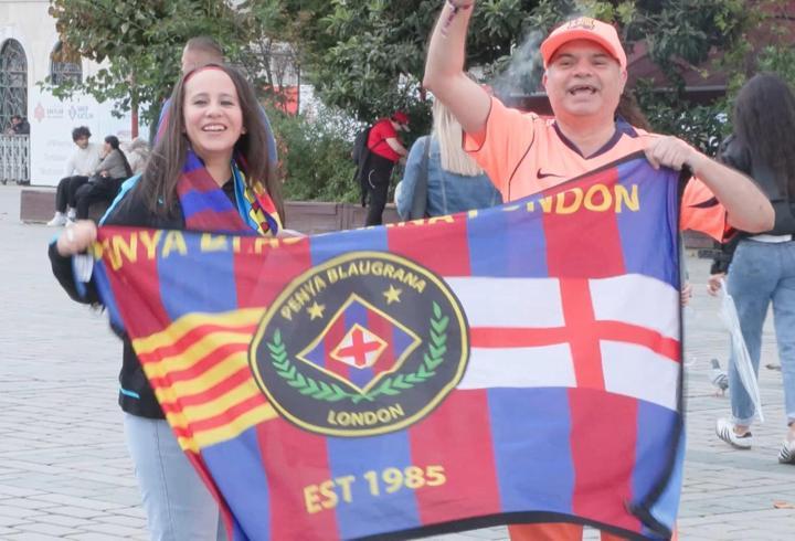 Barcelona taraftarları Sultanahmet Meydanı'nda toplandı