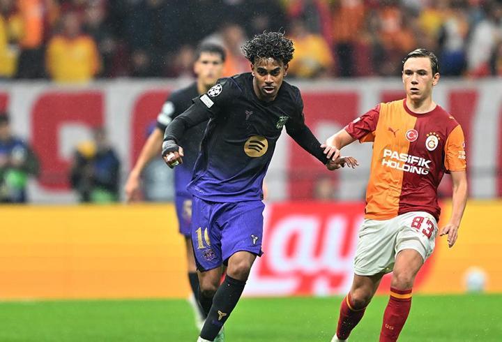 Galatasaray, Barcelona'ya Evinde 4-1 Mağlup Oldu