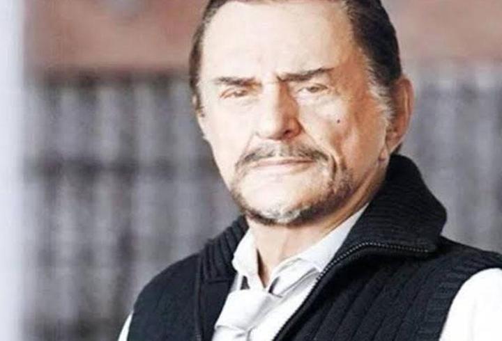 ŞARKICI ALPAY ÖLDÜ MÜ, HASTALIĞI NEYDİ? Alpay Kimdir, Kaç Yaşındaydı, Nereli? Alpay'ın Hastalığı Neydi, Neden Öldü? Vefatını Bora Gencer Duyurdu!