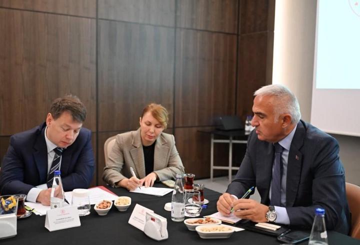 TÜRKİYE-RUSYA HATTINDA HEDEF: DAHA FAZLA UÇUŞ, DAHA GÜÇLÜ TURİZM