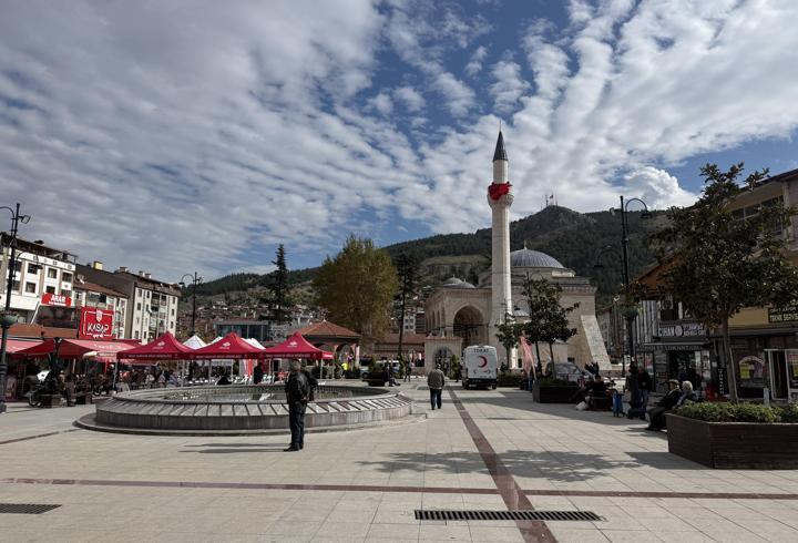 Restore Edilen Tarihi Cami İbadete Açıldı