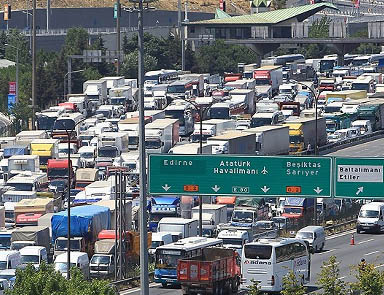 Trafikte 17 milyon taşıt