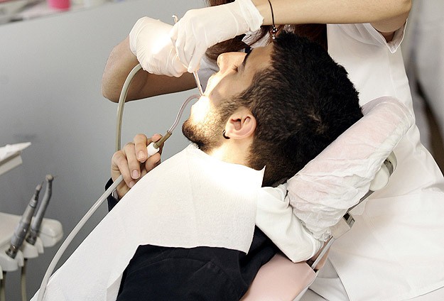 Çürük diş kanserden koruyor iddiası