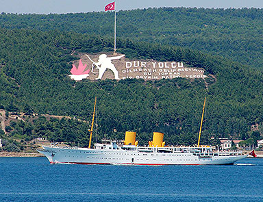 Kültür Bakanı Çelikten Savarona açıklaması