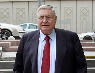 Hasan Celal Güzel kalp krizi geçirdi