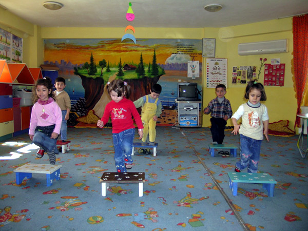 Çocuğunuzu kreşe alıştırmak için...