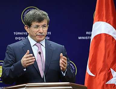 Davutoğlu, Ashton ile görüştü