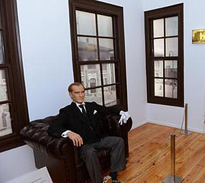 Atanın evi ziyarete açıldı