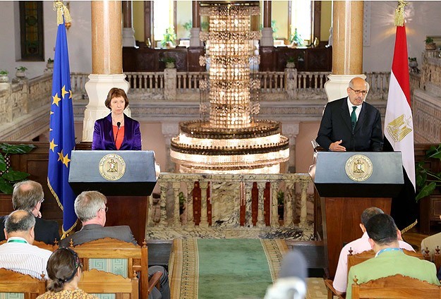 AB Temsilcisi Ashtona tercüme darbesi