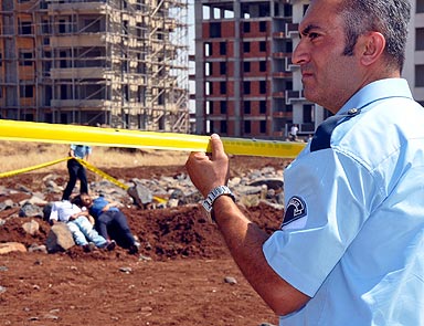 Diyarbakırda iki genç ölü bulundu