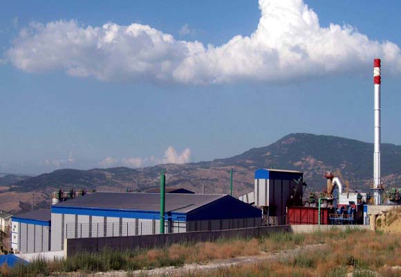 İşçileri suçladı