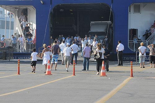 İDOya ait hızlı feribot arızalandı