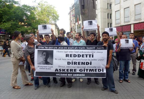 Vicdani reçilerden protesto