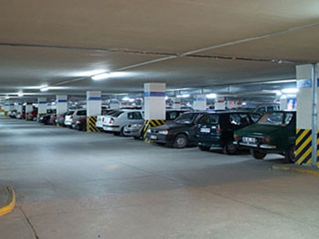 Otopark ücreti alan AVMye ceza