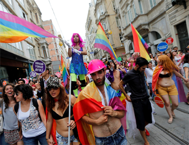 LGBT onur yürüyüşü