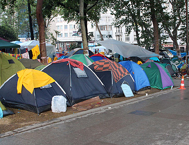 Gezi Parkında devam kararı