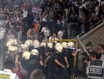 PFDKdan Fenerbahçe ve Trabzonspora ceza
