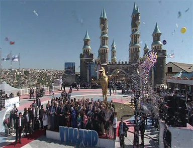 Türkiyenin ilk temalı parkı açıldı