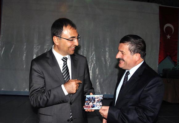 Validen Diyarbakıra Kürtçe veda