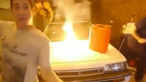 Harlem Shake yaparken alevler içinde kaldı