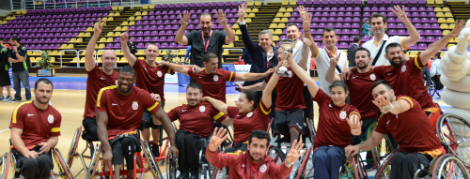 Engelsiz Aslanlar Avrupada 4 Köşe