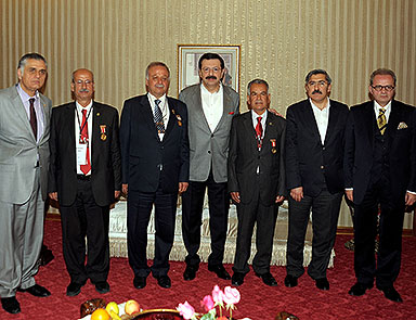 Hisarcıklıoğlu, şehit aileleriyle görüştü