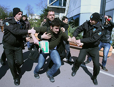 YTÜde arbede