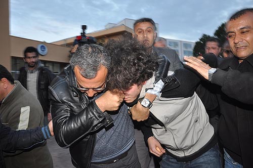 Suat Kılıça yumurtalı saldırı girişimi