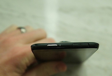 İşte dünyanın en ince telefonu