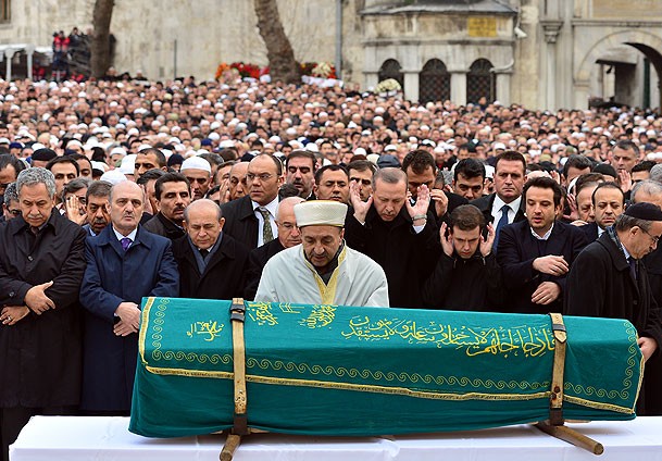 Enver Ören son yolculuğuna uğurlandı