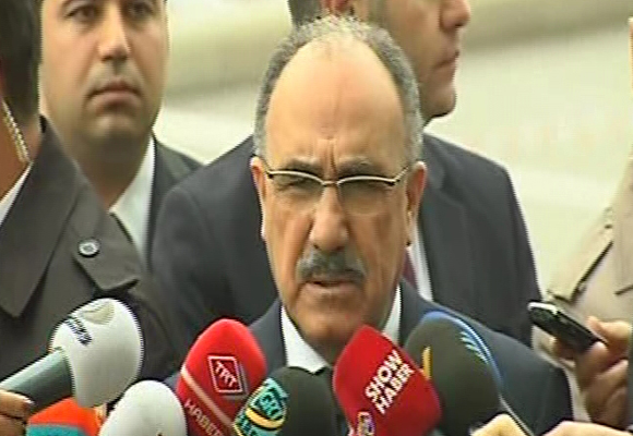 Beşir Atalay: Çok soru işaretleri var