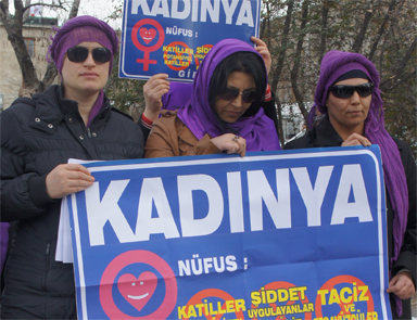 Kadınya için Meclise başvurdular