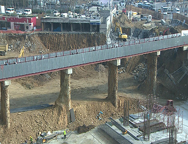 Taksim sallanıyor