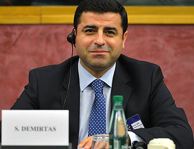Demirtaş Avrupa Parlamentosunda konuştu