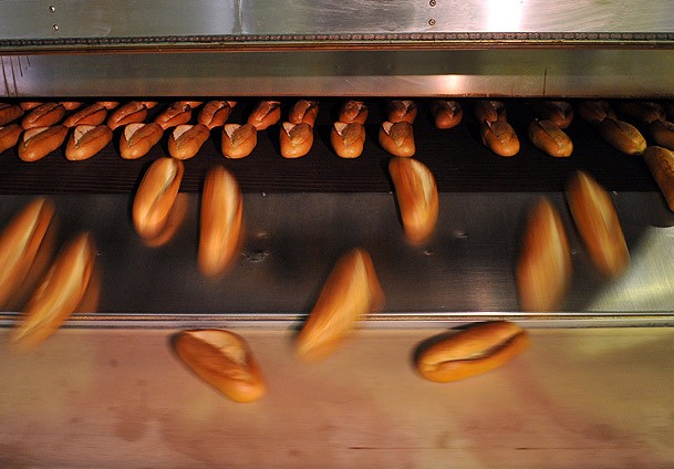 Başbakanlıkta beyaz ekmek kaldırıldı