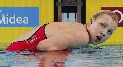 Meilutyte 15 yaşında dünyayı sallıyor