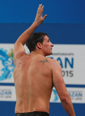 Lochte altına kulaç attı
