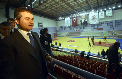 Bakan Kılıçtan kınama