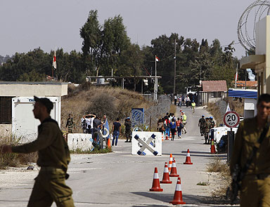Suriye zırhlı araçları Golan Tepelerine girdi