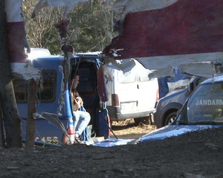Mandırıda satırlı baltalı vahşet