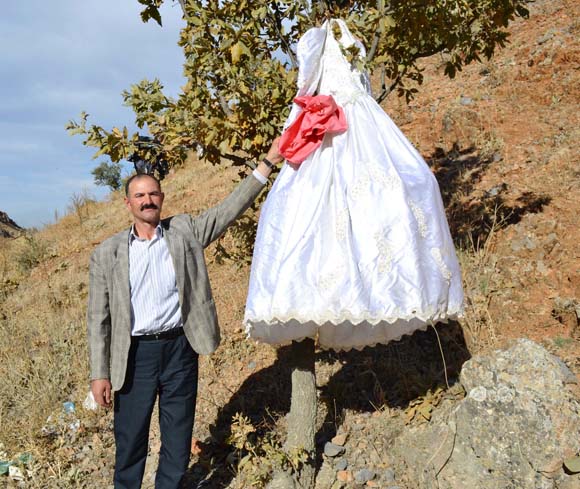 Esrarengiz gelinliklerin sırrı çözüldü