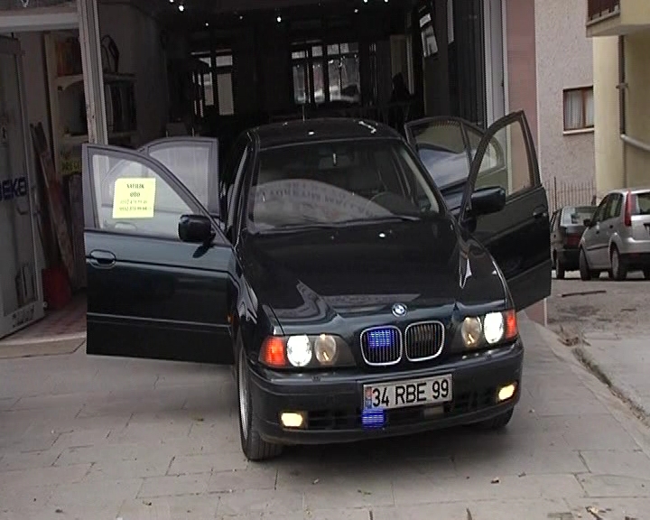 Bülent Ecevitin sivil makam aracı satılığa çıktı