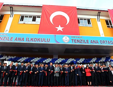 Başbakan Erdoğanı duygulandıran açılış