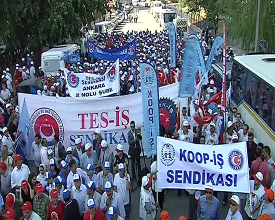 Türk-İş Köşke veto için çıktı