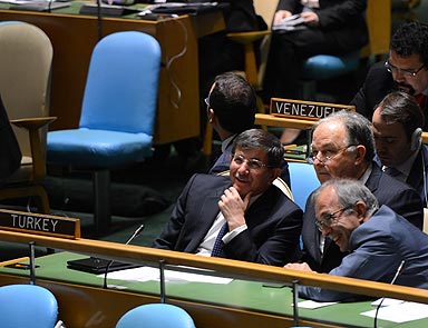 Ahmet Davutoğlu sitem etti