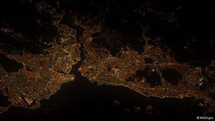 NASA İstanbulun fotoğrafını yayınladı