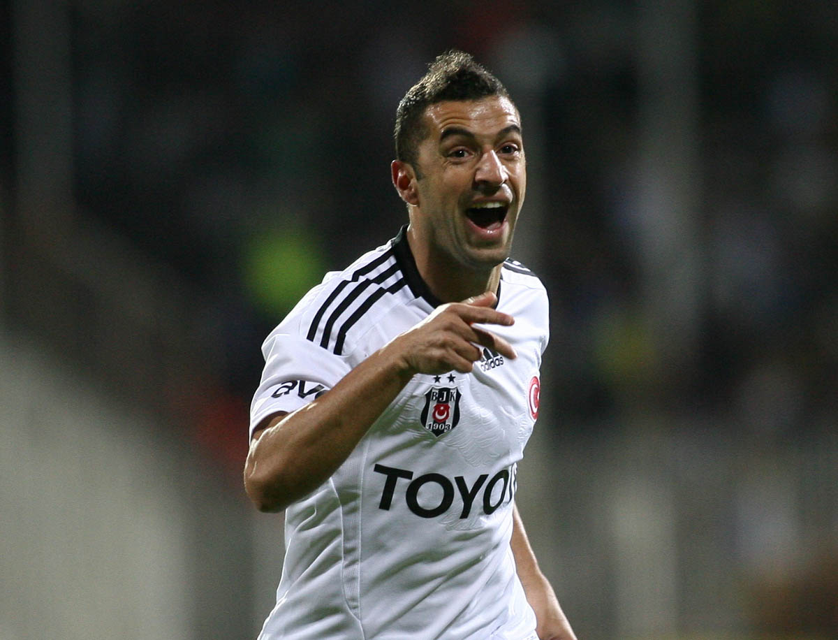 Beşiktaş Simaoyu Espanyola sattı