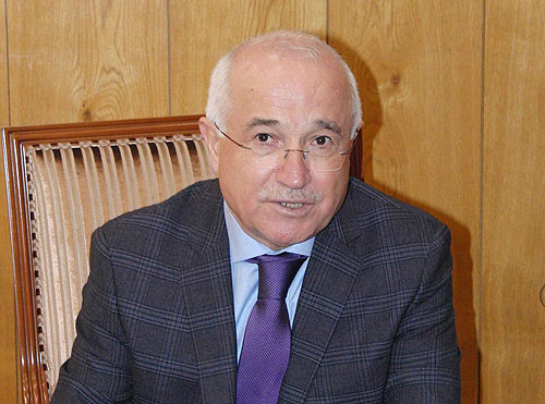 Çiçekten İnceye yanıt: Siyaset değil boşboğazlık