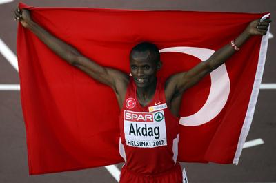Tarık Langat Akdağ finale yükseldi