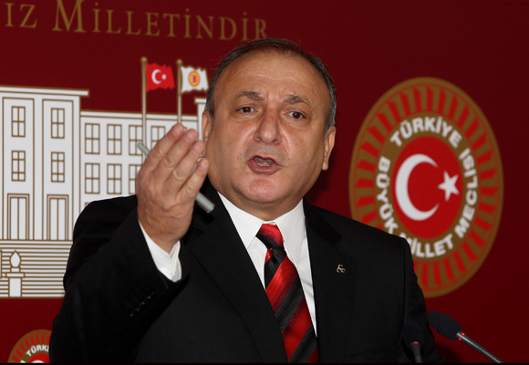 Oktay Vural: Başbakanı korumak için